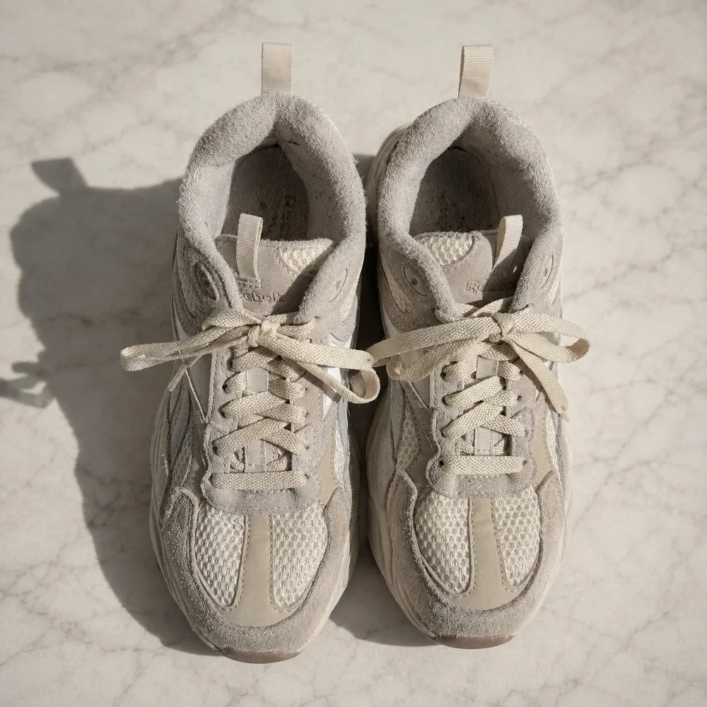 Reebok Women's 10 Cream Beige Suede Mesh Chunky Retro Sneakers Gum Sole